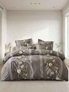 Juego de Ropa de Cama de 4 Piezas de Poliéster Floral Tejido Moderno y Suave con 300 Hilos, Personalizable para Uso en el Hogar, Hoteles y Bodas - Product Image 4