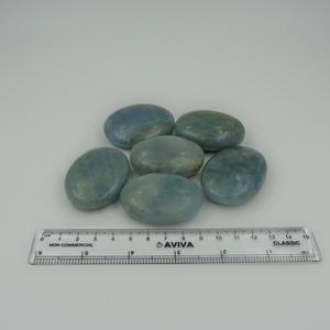 Piedra de Palma Ovalada de Aguamarina Natural Chakralume, Pulida a Mano, Gema Azul para Meditación, Reiki, Sanación Energética de Chakras, Espiritualidad - Product Image 4