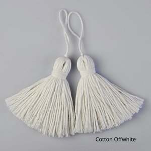 พู่ห้อยทำมือ 100% ผ้าฝ้ายและโพลีเอสเตอร์ ขนาด 7 ซม.-2.75 นิ้ว พร้อมห่วง ตกแต่งบ้านสไตล์โบโฮด้วยเส้นใยธรรมชาติ พร้อมพู่ห้อย - Product Image 3