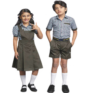 Vêtements de sport scolaires avec logo personnalisé de haute qualité T-shirts et shorts à manches courtes imprimés pour garçons Uniformes de bonne qualité - Product Image 2