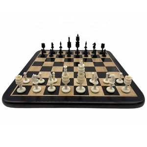 Échiquier en bois fabriqué à la main de haute qualité jeu d'échecs en bois fait à la main pièces d'échecs en bois avec mallette de rangement au prix de gros - Product Image 6