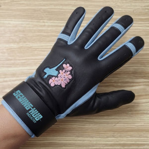 Gants de baseball unisexes personnalisés avec broderie et impression, fermeture à scratch, tissu doux pour la peau, fabrication OEM. - Product Image 3