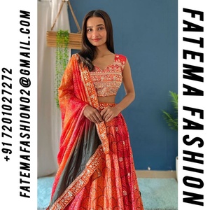 Ensemble Lehenga Choli et Dupatta de mariage de dernière génération, style moderne, pur Chanderi, lavable en machine, haute qualité, en solde - Product Image 2