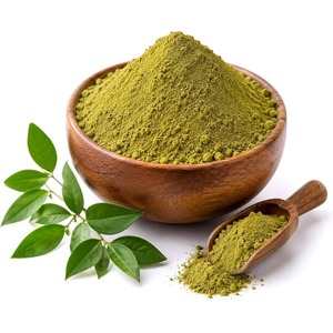 Henna en polvo recién molida, hojas botánicas seleccionadas procesadas en una mezcla fina para una fácil aplicación y una aplicación suave. - Product Image 1