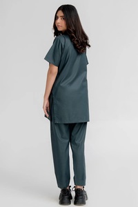 Ensemble de tenue médicale EVER GLOW pour femme en denim bleu, col en V, tricoté, avec détection d'aiguilles, thermocollé sans couture, pour usage hospitalier - Product Image 5