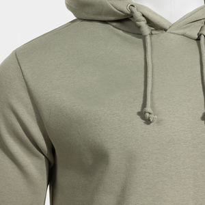 เสื้อฮู้ดดี้ผ้าฟลีซหนานุ่มสำหรับผู้ชาย แบรนด์โลโก้สั่งทำพิเศษ 500gsm 600gsm ผ้าฝ้ายหนา ทรงโอเวอร์ไซส์ ทรงบ็อกซี่  แบบครอป - Product Image 4