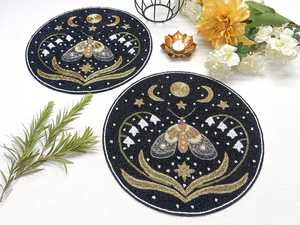 Napperons de table élégants et luxueux, brodés de perles, faits à la main, pour salle à manger, restaurant, hôtel et événements spéciaux - Product Image 1