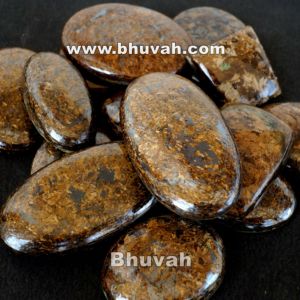 หินบรอนไซต์ธรรมชาติอัญมณีคริสตัลจำนวนมากสีน้ำตาลขัดเงา - Product Image 2