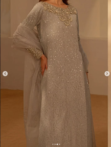 Elegante Kurta Rosa Bebé Larga Hasta el Suelo con Bordado de Lentejuelas para Mujer, Ropa de Boda, Corte Holgado, Kurti de Poliéster, Estilo India Pakistán - Product Image 1