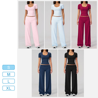 Grosir OEM Pakaian Olahraga Wanita, Baju Olahraga Pendek Berbahan Brushed, Pinggang Tinggi, Celana Ketat, Set Olahraga untuk Wanita