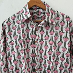 เสื้อเชิ้ตพิมพ์ลายดอกไม้สไตล์ลำลองสำหรับผู้หญิง ผ้าฝ้ายเนื้อนุ่ม ปกติดกระดุม สีชมพูและเบจ ลดราคา - Product Image 4