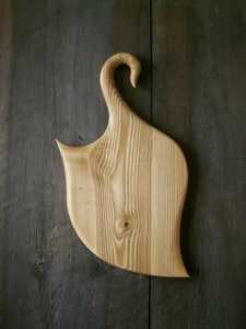 Planche de service artisanale en résine océanique et bois d'acacia, motif vague bleue, plateau à charcuterie en époxy, plateau à fromage avec poignée, petite taille - Product Image 4