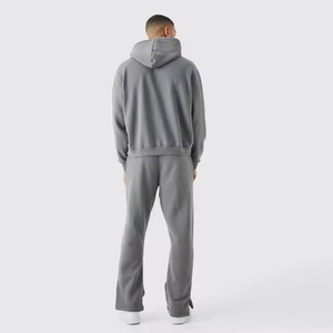 Survêtement complet en molleton technique polyester avec logo personnalisé, style sport, pour adultes, idéal pour l'hiver et le jogging - Product Image 1