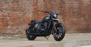 มอเตอร์ไซค์ YEZDI "ROADSTER" สีแดง พร้อมท่อไอเสียคู่และดิสก์เบรก - Product Image 6