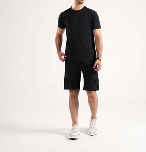 T-shirts personnalisés en gros pour hommes, coupe ample, multicolores, noirs unis, style urbain estival, tenue quotidienne confortable - Product Image 3