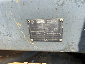 Excavadora de cadenas 14504, modelo 2023, peso operativo de 1000 toneladas, lista para trabajos de movimiento de tierras, desarrollo de sitios y trabajos de servicios públicos. - Product Image 4