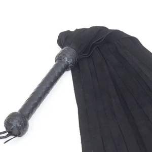 Látigo de Cuero de Oveja de Alto Impacto con Hebilla de Acero y Cintas de 2.5cm de Ancho para una Sensación Intensa - Product Image 2