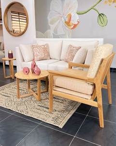 Sofá moderno de dos plazas con patas de madera y respaldo acolchado para sala de estar - Product Image 2