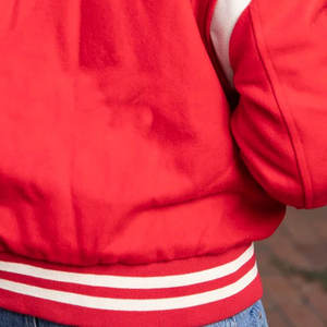 Chaqueta Varsity Acolchada Holgada de Lana 100% de Alta Calidad para Invierno, con Cuello Alto de Piel de Oveja, Estilo Casual Urbano para Mujer - Product Image 6