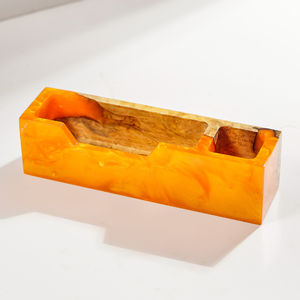 Portaplumas de resina epoxi con diseño de teclas de teclado, Portaplumas de resina con diseño de madera, Decoración artística de resina y madera, Regalo de aniversario, Portaplumas de resina verde, Regalo hecho a mano - Product Image 4