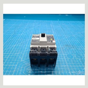 Module d'interface de contrôle RF MKS HPS Series Pneumatic Angle Valve 1075326, utilisé comme pièce détachée pour équipement semi-conducteur d'époque - Product Image 5