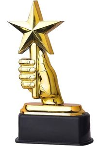 Coupe de trophée dorée élégante pour les champions. Artisanat de haut niveau disponible à des prix de gros. - Product Image 2