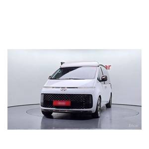 Hyundai Staria 2WD Campervan 2024/3 avec boîte automatique, sièges en cuir, caméra de recul, 37 595 km, diesel, conduite à gauche - Product Image 3