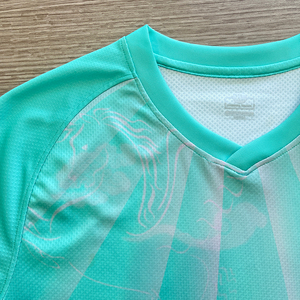 Full Custom Sublimated Soccer Uniform Kit Full Set Quick Dry Football Jersey Men's Athletic Short Sleeve Gradient Color OEM Bulk - Product Image 6