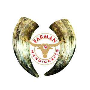 Petit ensemble de deux gobelets en corne de bœuf Viking faits à la main, en corne naturelle, pour un style nordique et médiéval, au meilleur prix - Product Image 6