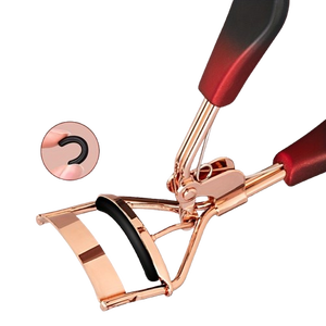 High Quality Rose Gold Eyelash Curler with Red Handles Lighted Feature Durable Stainless Steel <b>Makeup</b> <b>Tool</b> - Product Image 5