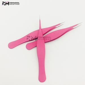 Pinza para cejas RMI, producto recién llegado, con punta plateada y recubrimiento en polvo rosa, nuevo diseño, puntiaguda. - Product Image 5