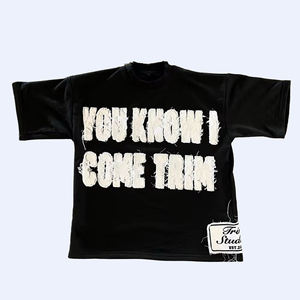 Camiseta Oversize de Corte Recto con Bordado Desgastado y Parches Personalizados, Estilo Vintage y Corto - Product Image 5