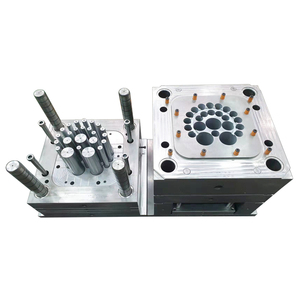 Piezas de plástico moldeadas por inyección personalizadas - Molde de múltiples orificios - Product Image 1