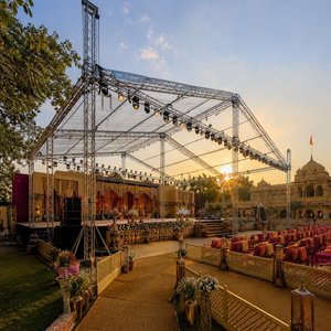 Cubierta transparente para banquetes, estructura de aluminio cuadrada, truss resistente y portátil para iluminación de escenarios, conciertos, DJ, espectáculos en vivo y bodas. - Product Image 4