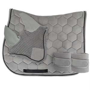 ชุดแผ่นรองอานกำมะหยี่อเนกประสงค์แบบกำหนดเองปี 2026 ขายดี ชุดอุปกรณ์ขี่ม้า ผ้าคลุมกันแมลง ผ้าพันขา แผ่นรองอาน - Product Image 1