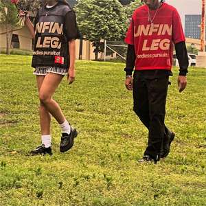 Fabricant sur mesure de t-shirts boxy pour hommes, à séchage rapide, surdimensionnés, en mesh pour le football, le basketball et le soccer - Product Image 6