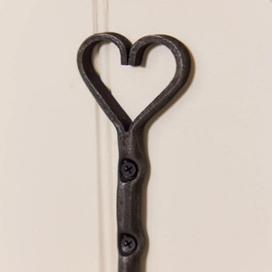<b>Wall</b> <b>Mounted</b> Heart <b>Towel</b> <b>Rail</b> Hand Forged Blacksmith <b>Towel</b> Holders Wrought Iron <b>Towel</b> Stands - Product Image 2