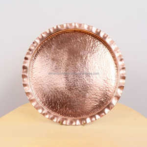 Plateau de service et de cocktails hexagonal en cuivre poli miroir – Accessoire de bar et récipient à décanteur en métal géométrique pour hôtels de luxe - Product Image 6