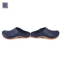 Sabots de jardin antidérapants en PVC bleu marine AP Boots - Pantoufles imprimées sportives - Product Image 4