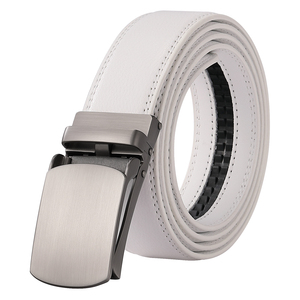 Ceinture en cuir de vachette véritable de haute qualité pour hommes, ceinture à cliquet avec boucle automatique en alliage et logo personnalisé - Product Image 3