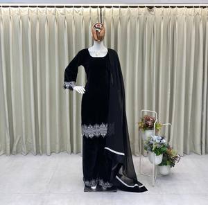 Ensemble Kurti et Palazzo en velours brodé de sequins avec dupatta en Georgette – Tenue de fête ethnique de luxe entièrement cousue - Product Image 3