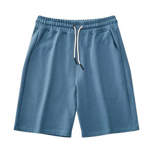 Shorts streetwear pour hommes en toile éco-responsable et polaire technique, longueur genou, avec logo personnalisé, fermeture à cordon de serrage, motif uni - Product Image 2