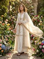 Ensemble de soirée prêt-à-porter Sharara Dupatta de créateur haut de gamme en tissu BLOSSOM, avec broderie de sequins, en Faux Georgette pour soie, toutes saisons