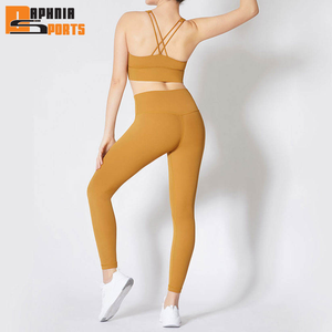Ensemble de yoga écologique personnalisé pour femme, 2 pièces, vêtements de sport avec logo frontal pour le fitness, hauts d'entraînement grande taille, motif uni - Product Image 5