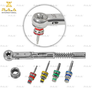 Llave Dinamométrica Manual Universal de Acero para Implantes Dentales, 10-50 Ncm, con 4 Puntas Hexagonales de 1.25 y 2.42 mm, Calidad Premium R.A.A. INTERNATIONAL - Product Image 5