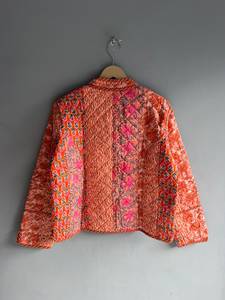 Veste matelassée florale à col mandarin pour femme, manches longues, longueur standard, en polyester rembourré, poches plaquées, CADEAU POUR ELLE - Product Image 6