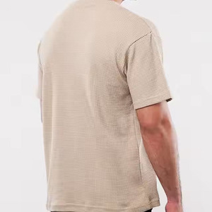 T-shirts graphiques personnalisés avec logo, vente en gros, 100% coton, streetwear, col rond, t-shirts oversize pour homme, logos personnalisés - Product Image 1