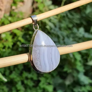 Collier en agate dentelle bleue 925 en argent Sterling Unique pendentif en pierre bleue pendentif en pierre bleu ciel déclaration bijoux cadeau pour elle - Product Image 3