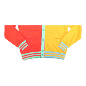 สั่งทำเสื้อสเวตเตอร์คอวีคุณภาพสูงแบบกำหนดเองสำหรับชมรมนักเรียน ชมรมนักศึกษา โรงเรียน วิทยาลัย มหาวิทยาลัย พร้อมปักโลโก้  คาร์ดิแกนถัก - Product Image 4