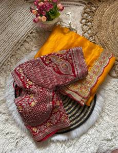 Sari de seda espacial premium Heavy Sabyasachi Inspir con hermoso bordado de hilo multisequencia en toda la prenda. - Product Image 6